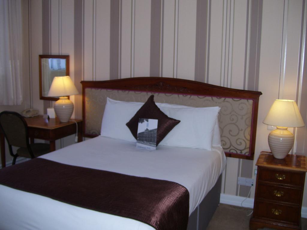 Fownes Hotel วุร์สเตอร์ ห้อง รูปภาพ