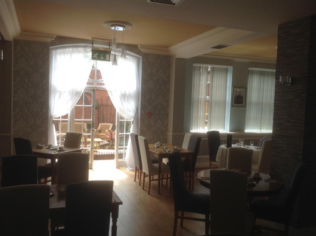 Fownes Hotel วุร์สเตอร์ ภายนอก รูปภาพ